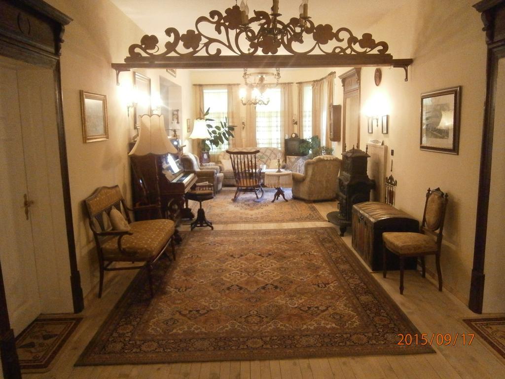 Retro - 19Th Century Guest House Μπαλτσίκ Εξωτερικό φωτογραφία